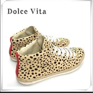 DV by Dolce Vita Akello Leopard Cheetah Sneakers